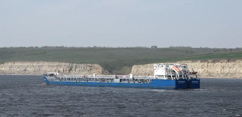 AVRORA POLARIS Tanker IMO 9340881 photo 6
