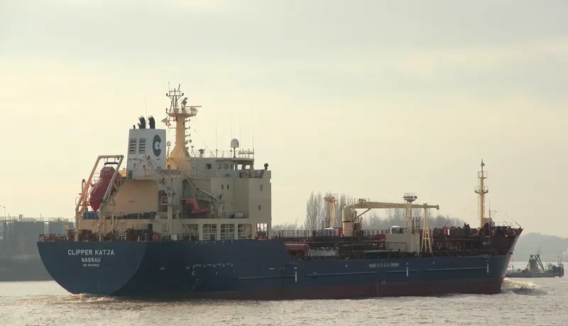 BONAIRE TRADER Tanker IMO 9340922 photo 7