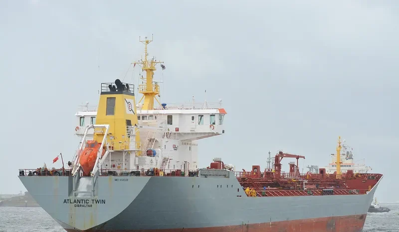 ATLANTIC TWIN Tanker IMO 9341328 photo 7