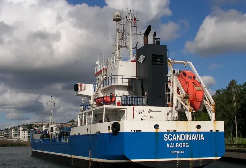 SCANDINAVIA Tanker IMO 9341419 photo 9