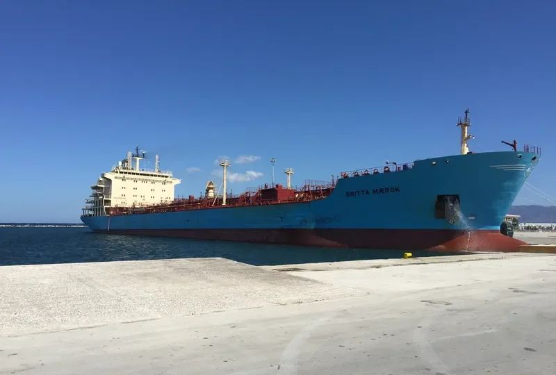 BRITTA MAERSK Tanker IMO 9341433 photo 2