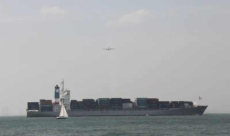 WAN HAI 316 Container Ship IMO 9342700 photo 5
