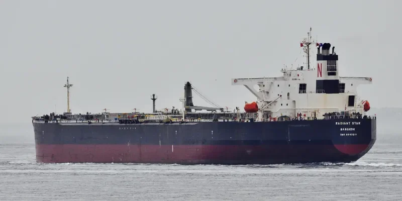 RADIANT STAR Tanker IMO 9343211 photo 4