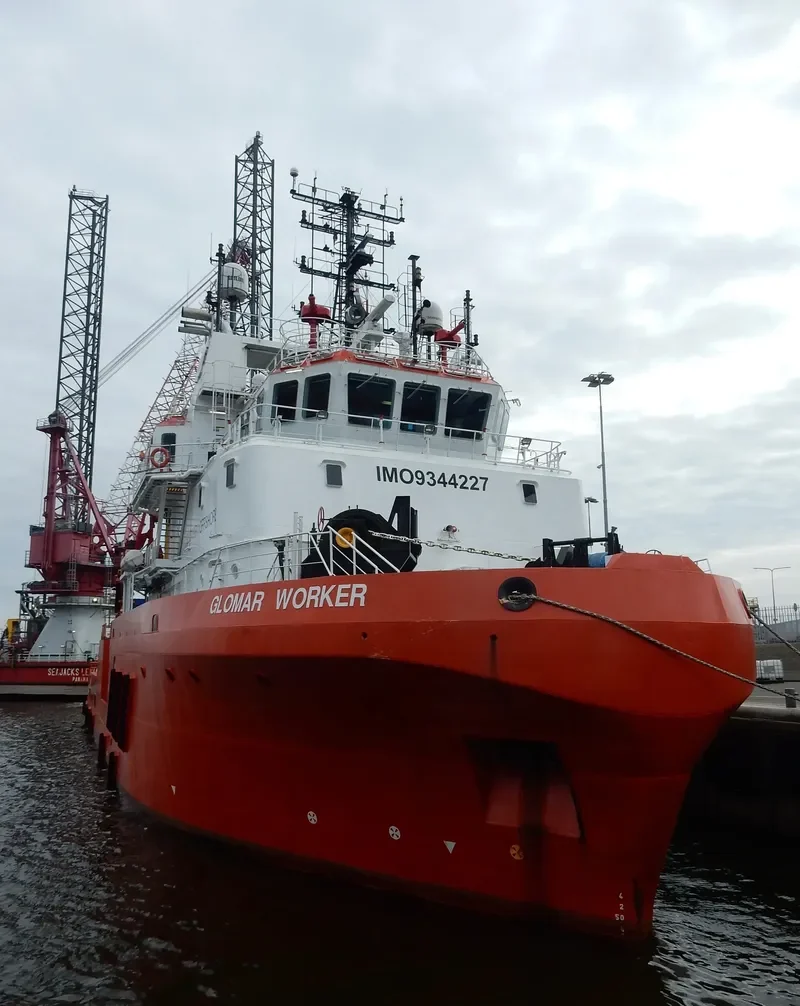 GLOMAR WORKER Multi-Purpose Vessel IMO 9344227