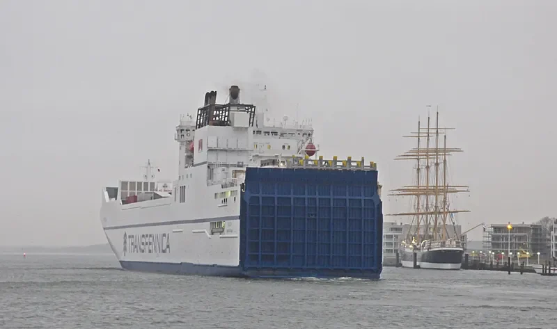 PLYCA Ro-Ro IMO 9345398 photo 2
