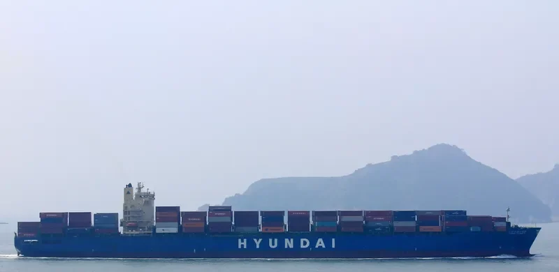 HYUNDAI DYNASTY Container Ship IMO 9347578 photo 8