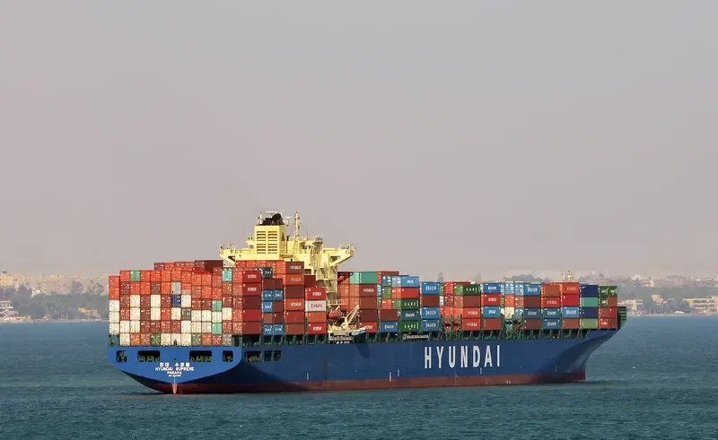 HYUNDAI SUPREME Container Ship IMO 9347619