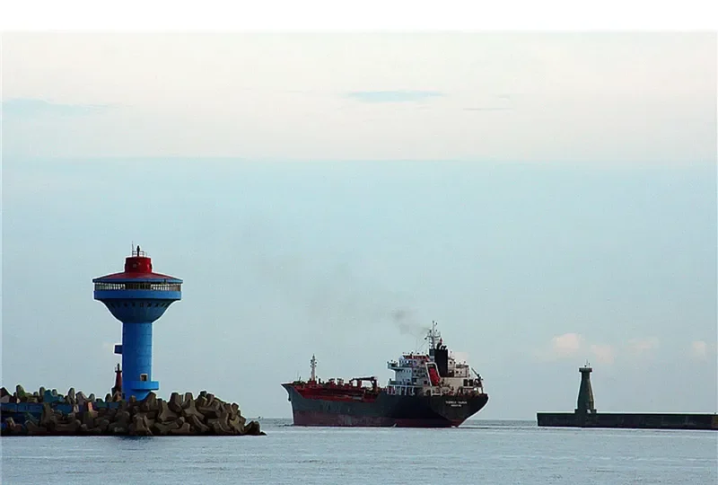 THERESA TAURUS Tanker IMO 9348522 photo 2
