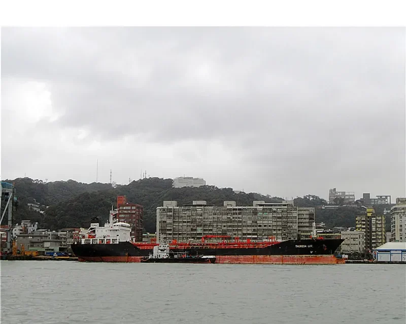 THERESA LEO Tanker IMO 9348534 photo 3