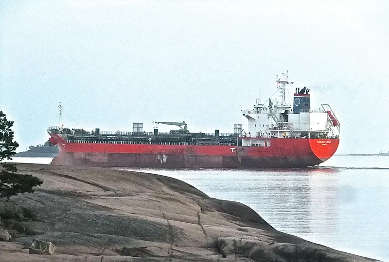 CELSIUS MESSINA Tanker IMO 9349655 photo 2