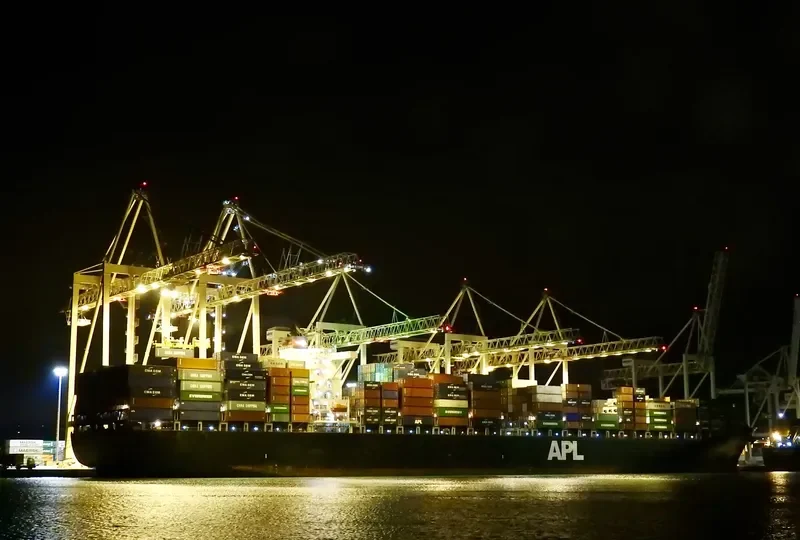 APL CALIFORNIA Container Ship IMO 9350044 photo 2