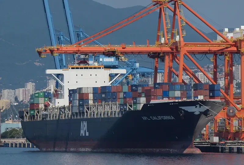 APL CALIFORNIA Container Ship IMO 9350044 photo 4