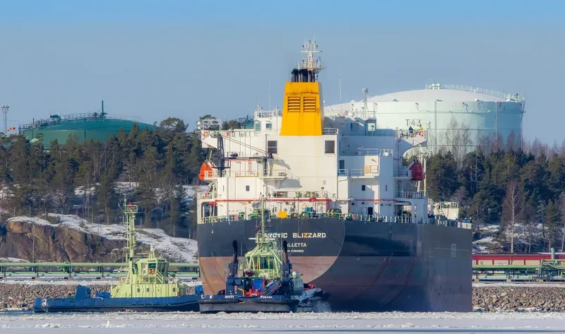 ARCTIC BLIZZARD Tanker IMO 9350862 photo 7