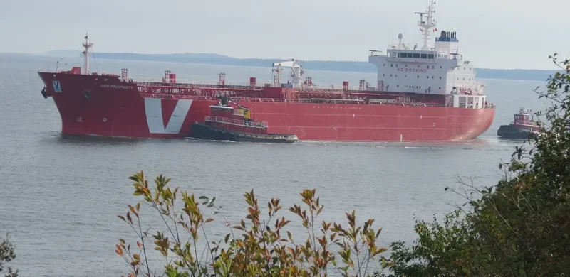IVER PROSPERITY Tanker IMO 9351921 photo 8