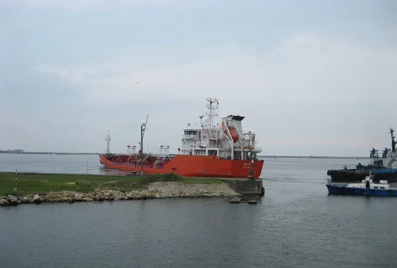 HANYU PIONEER Tanker IMO 9352169 photo 9