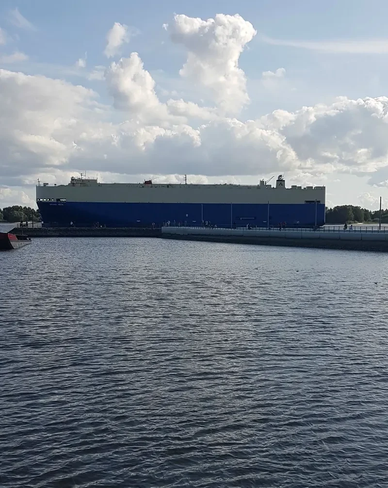 GRAND VEGA Ro-Ro IMO 9355252 photo 4