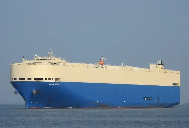 GRAND VEGA Ro-Ro IMO 9355252 photo 5