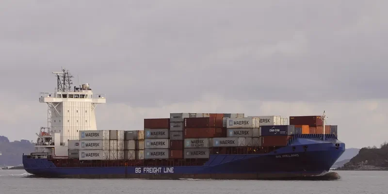 BG IRELAND Container Ship IMO 9355446 photo 7