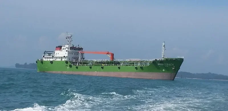 MARIA COSULICH Tanker IMO 9355654 photo 2