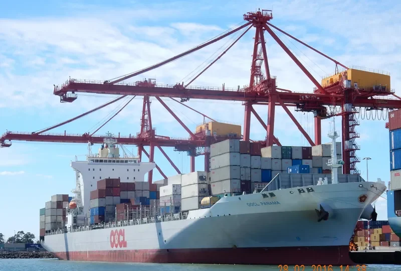 OOCL PANAMA Container Ship IMO 9355769 photo 6