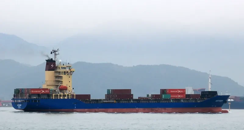 HF WEALTH Container Ship IMO 9356799 photo 8