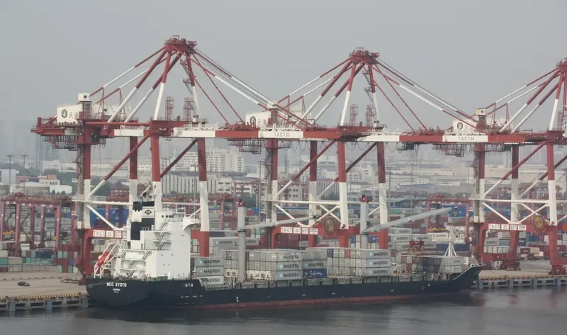 CMA CGM SAIGON Container Ship IMO 9357547 photo 2