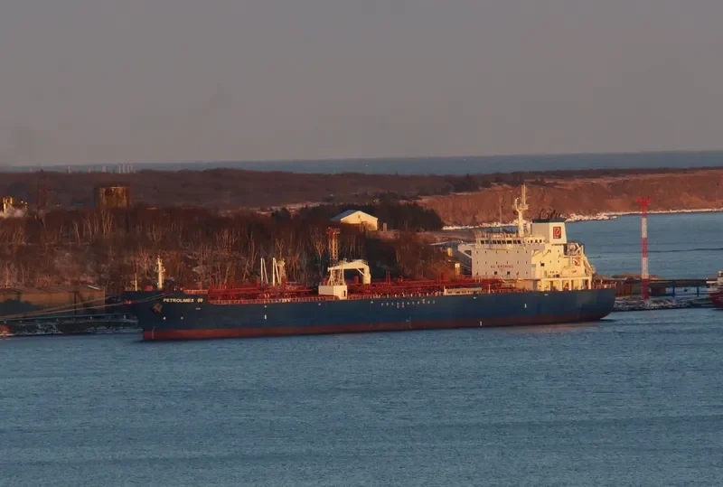 PETROLIMEX 09 Tanker IMO 9359624 photo 2