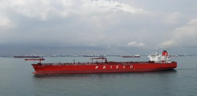 ZALIV VOSTOK Tanker IMO 9360130 photo 8