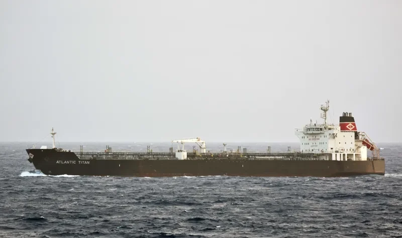 ATLANTIC TITAN Tanker IMO 9360324 photo 2