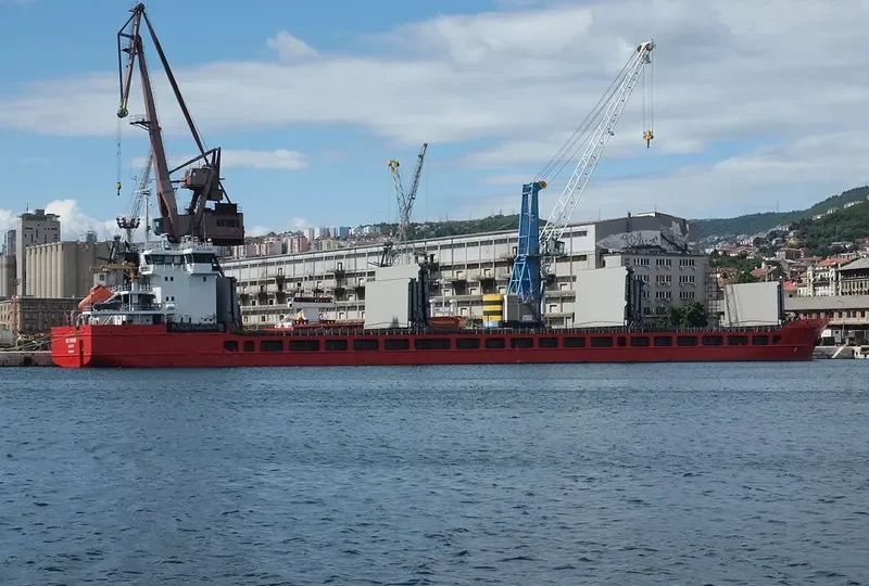 SEA TRADER General Cargo IMO 9364007 photo 9