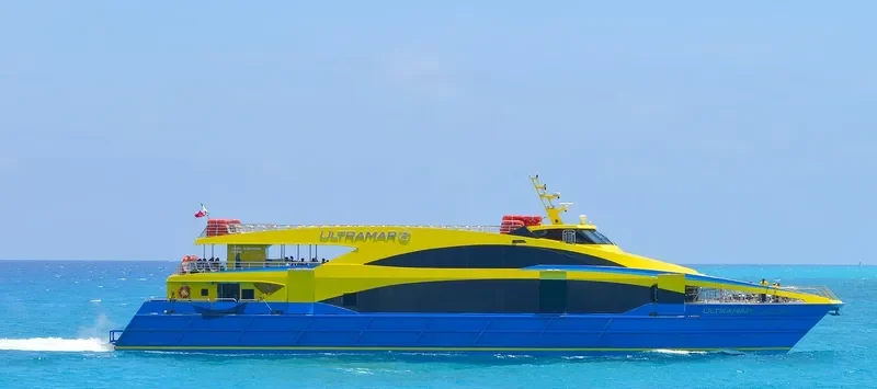 ULTRAMAR Passenger Ship IMO 9364590 photo 2