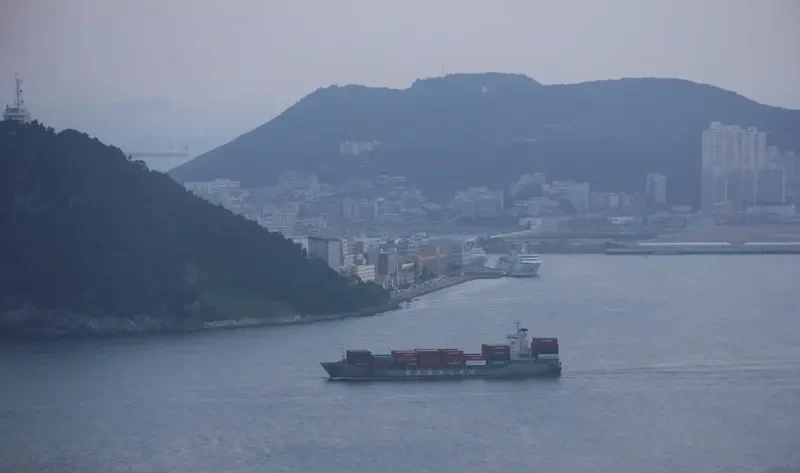 STAR APEX Container Ship IMO 9365154 photo 4