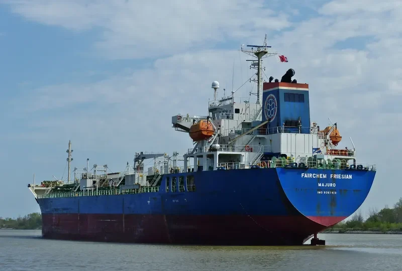FAIRCHEM FRIESIAN Tanker IMO 9367413 photo 4