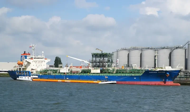 FAIRCHEM FRIESIAN Tanker IMO 9367413 photo 7