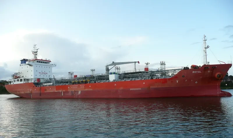 ROYAL PERIDOT Tanker IMO 9367449 photo 2