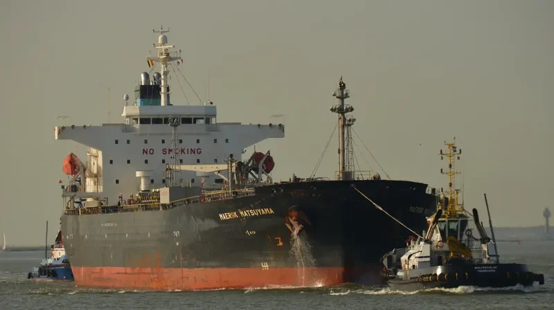 CENTENNIAL MATSUYAMA Tanker IMO 9367736 photo 5