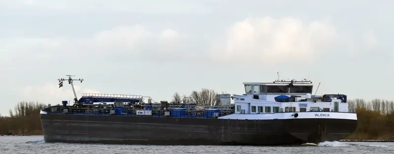 VALENCIA Tanker IMO 9369435 photo 2