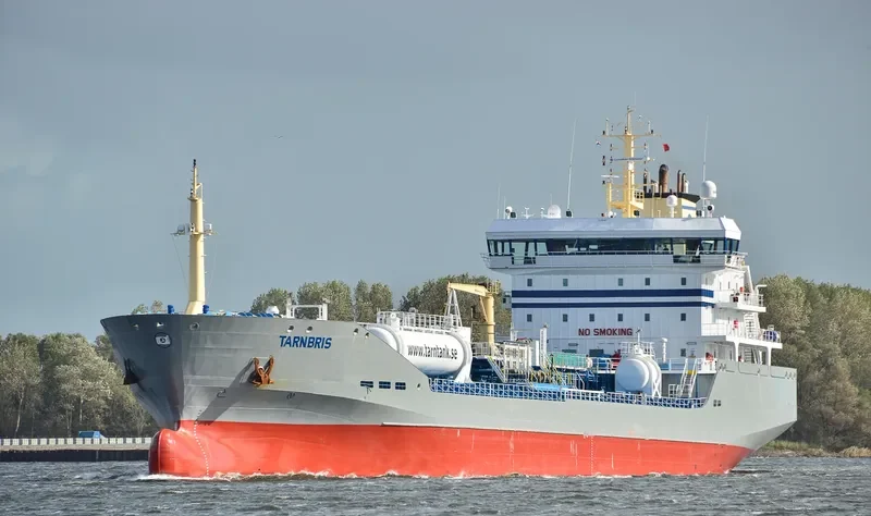 TARNBRIS Tanker IMO 9372652 photo 5