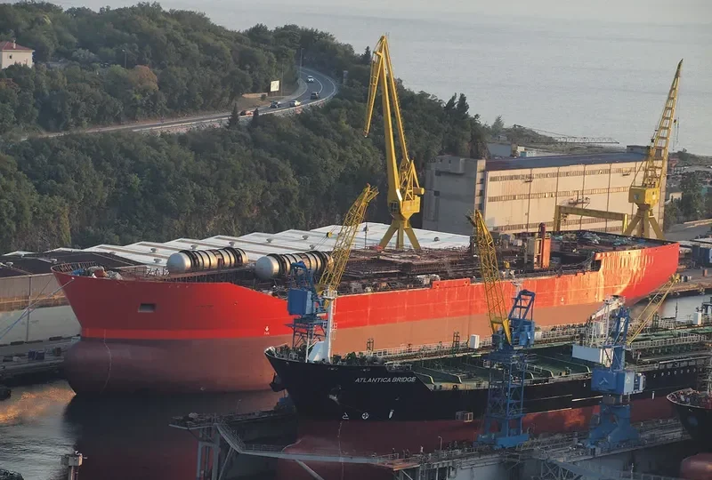 ONEGA GULF Tanker IMO 9373773 photo 5