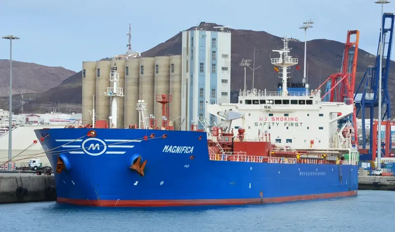 MAGNIFICA Tanker IMO 9374234 photo 4