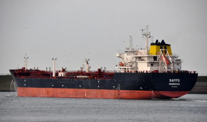 MAERSK KARA Tanker IMO 9374428 photo 7