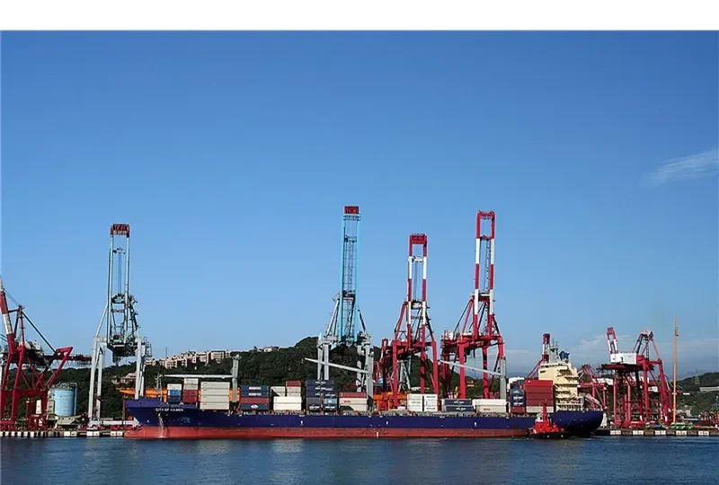 GH ZEPHYR Container Ship IMO 9374442 photo 2