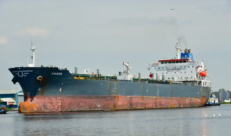 KOUROS Tanker IMO 9374507 photo 4