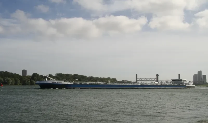 BEAUFORT Tanker IMO 9374961 photo 9