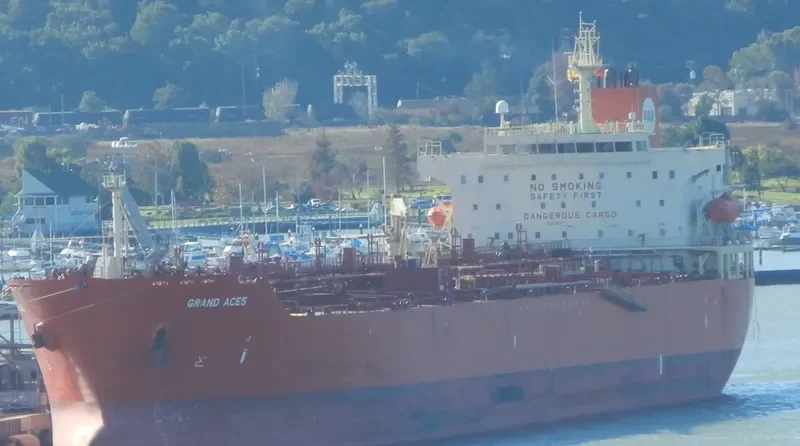 GRAND ACE5 Tanker IMO 9375317 photo 2