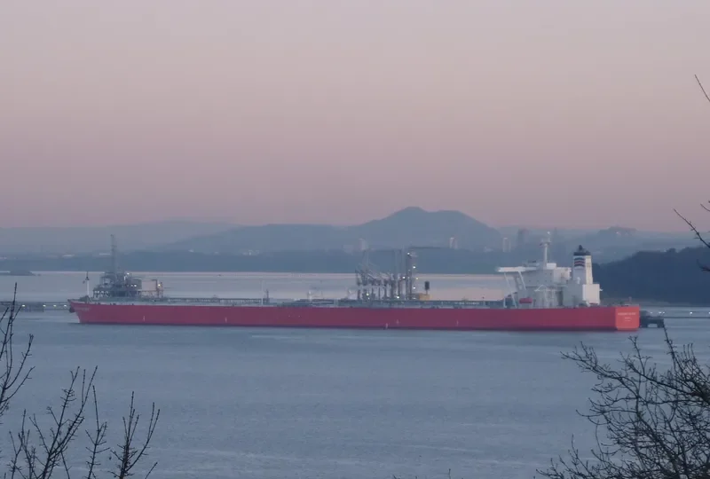 KARBALA Tanker IMO 9377418 photo 5