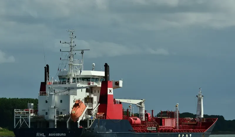 SCOT AUGSBURG Tanker IMO 9378022 photo 7