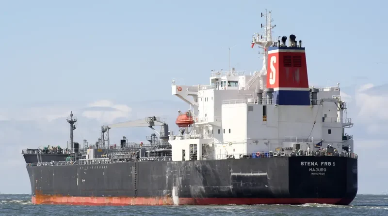 ATLANTICA BREEZE Tanker IMO 9379129 photo 8