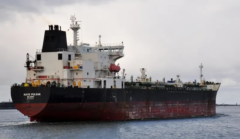 NAVE PULSAR Tanker IMO 9379313 photo 4