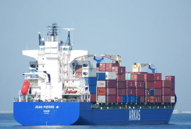 VENTO DI TRAMONTANA Container Ship IMO 9379351 photo 8